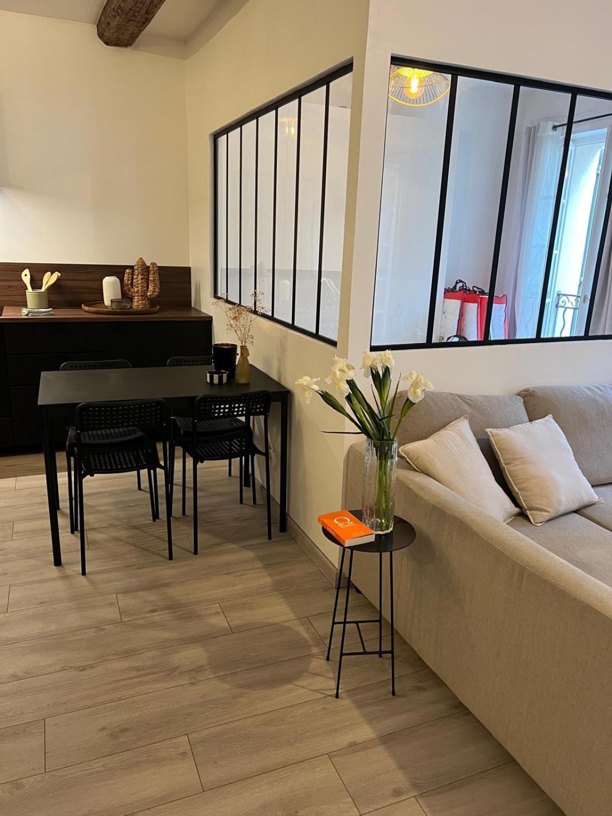 Beau Loft Au Coeur De Toulon Apartment Exterior photo