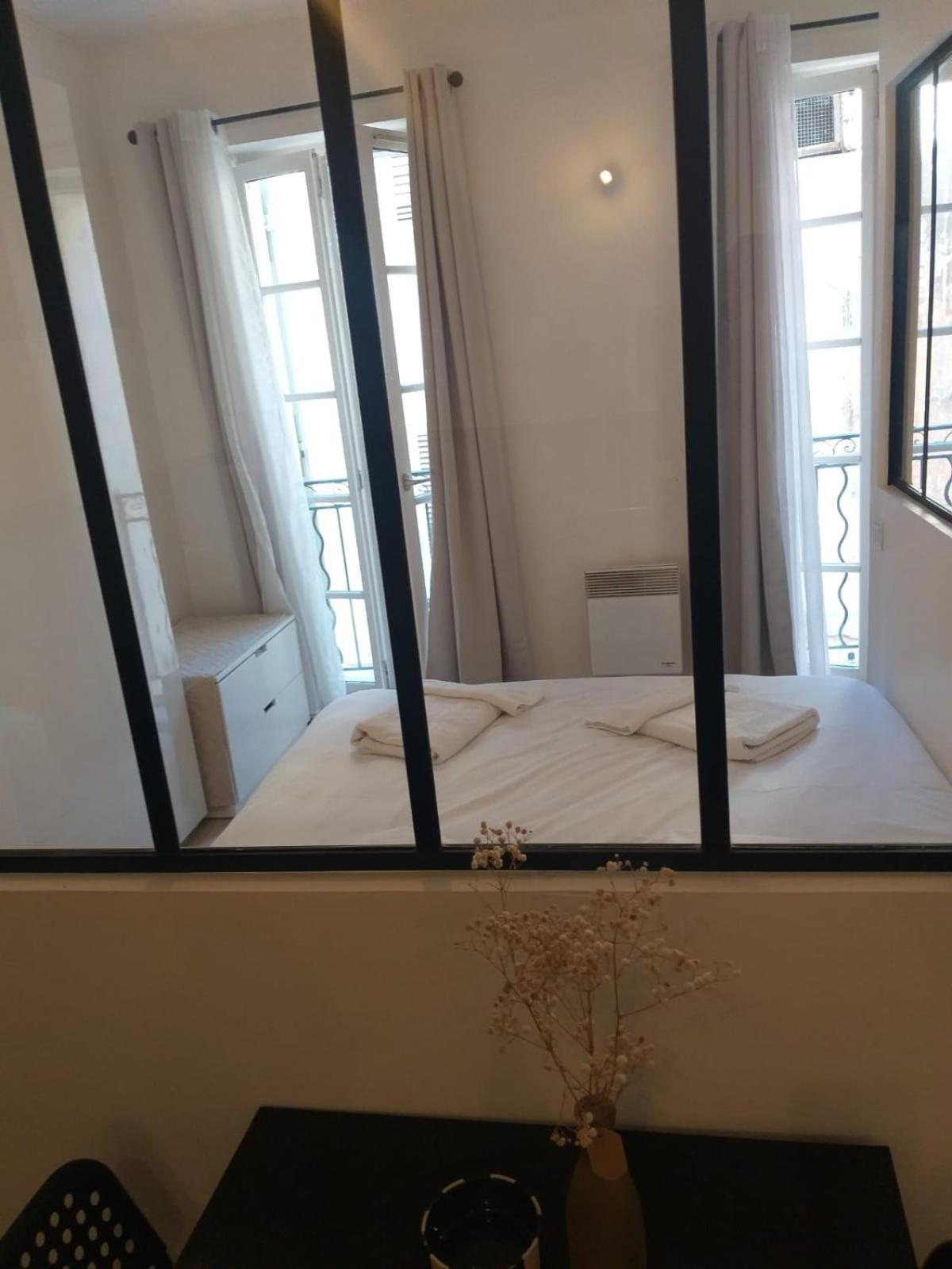 Beau Loft Au Coeur De Toulon Apartment Exterior photo
